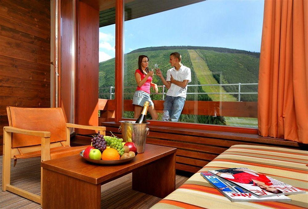 Hotel Adam Špindlerŭv Mlýn Екстериор снимка