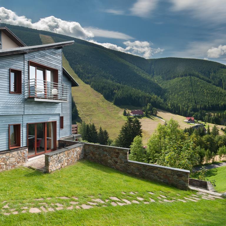 Hotel Adam Špindlerŭv Mlýn Екстериор снимка
