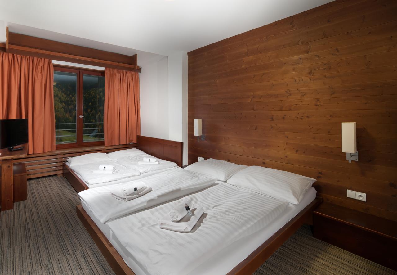 Hotel Adam Špindlerŭv Mlýn Екстериор снимка