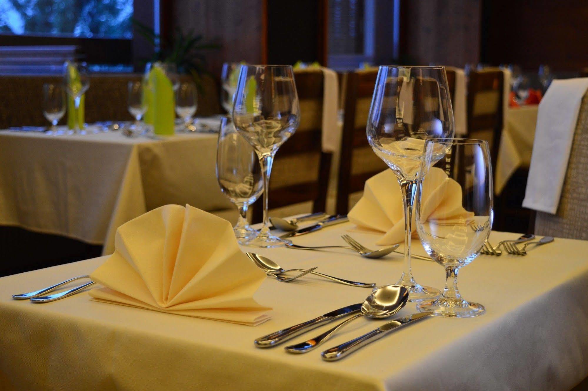 Hotel Adam Špindlerŭv Mlýn Екстериор снимка